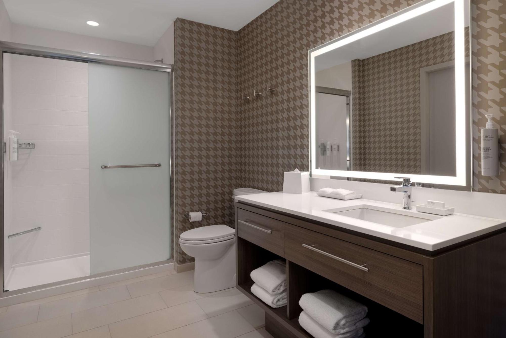 Home2 Suites By Hilton Бристоль Экстерьер фото